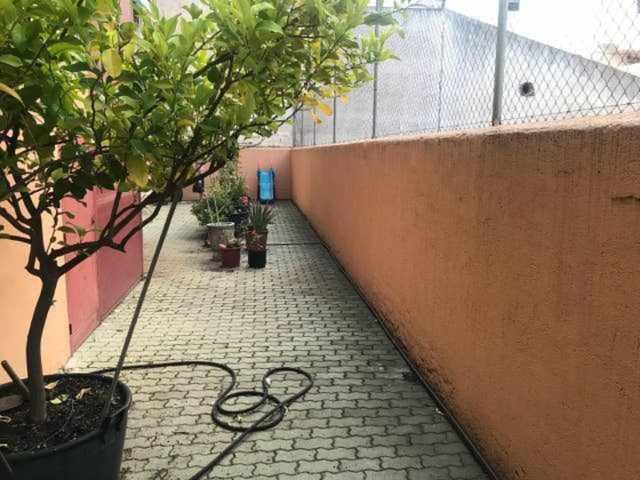 Residencia 12 Octubre Bed & Breakfast Madrid Exterior photo